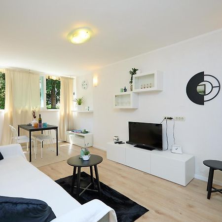 Apartment Promenada- 4Pax With Parking 두브로브니크 외부 사진