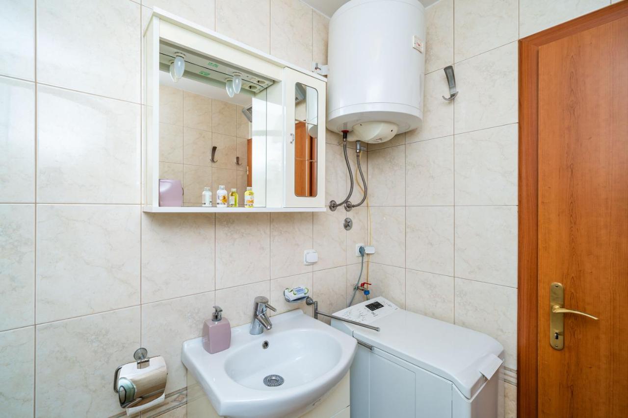 Apartment Promenada- 4Pax With Parking 두브로브니크 외부 사진