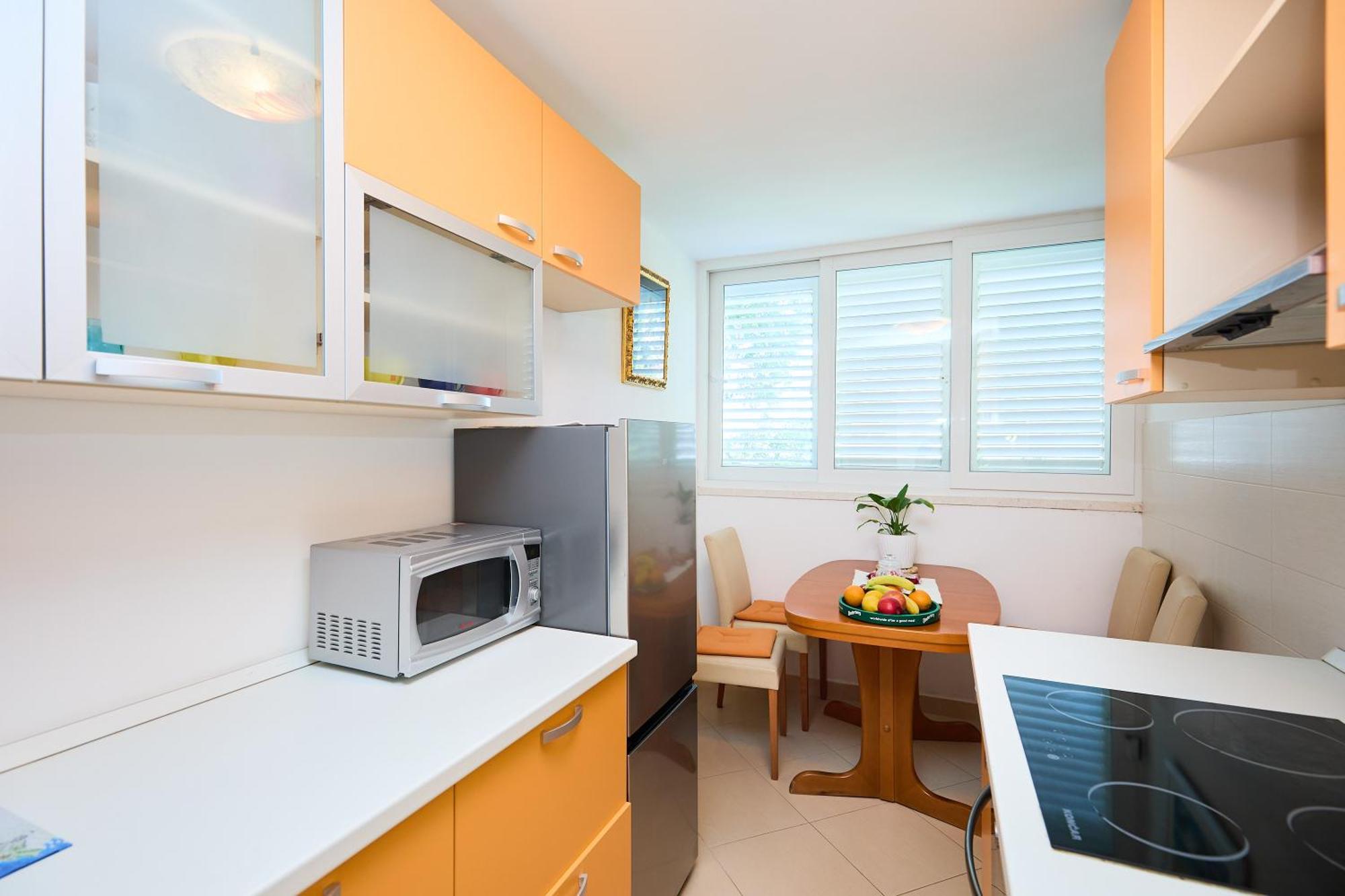 Apartment Promenada- 4Pax With Parking 두브로브니크 외부 사진