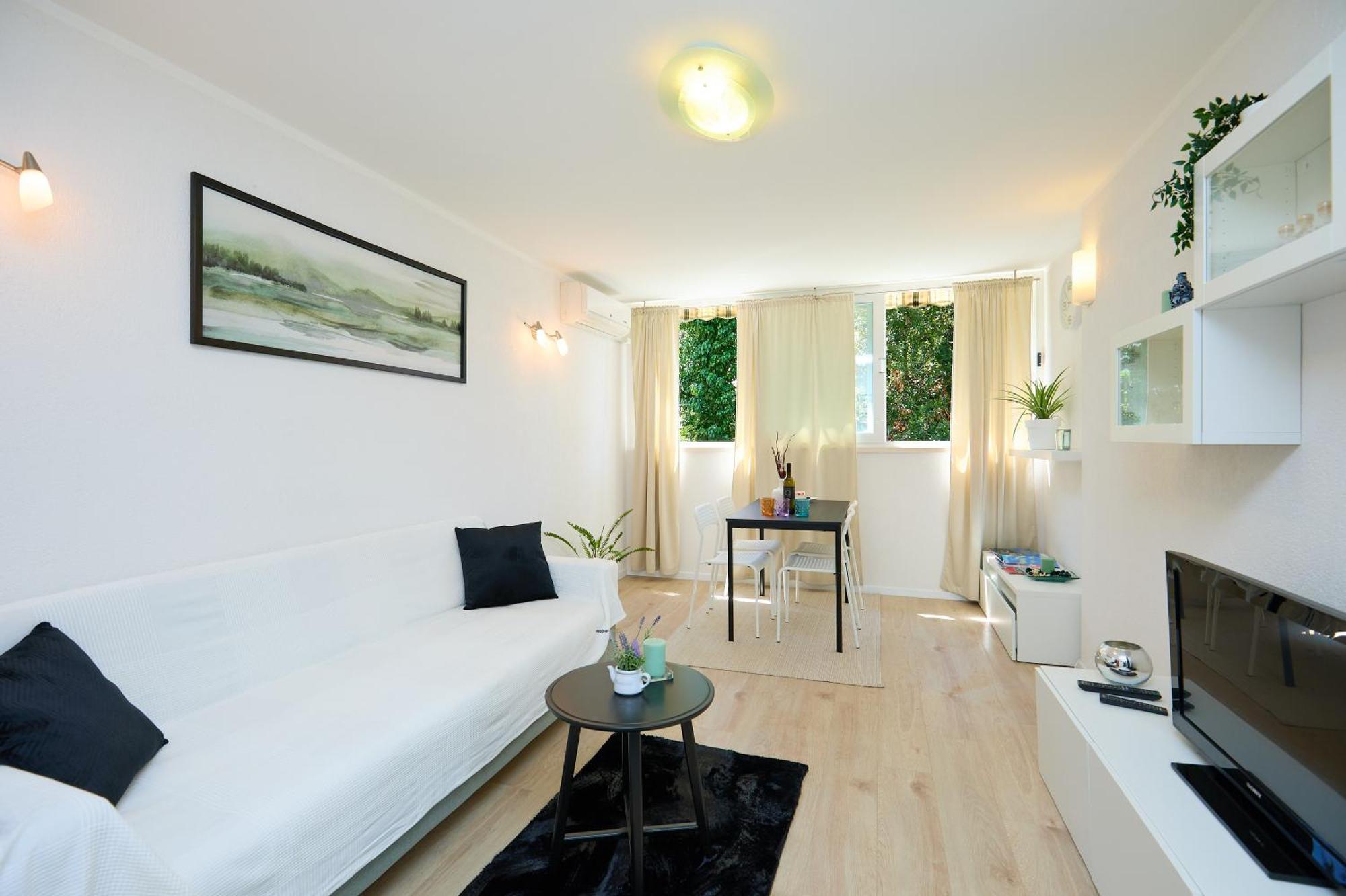 Apartment Promenada- 4Pax With Parking 두브로브니크 외부 사진